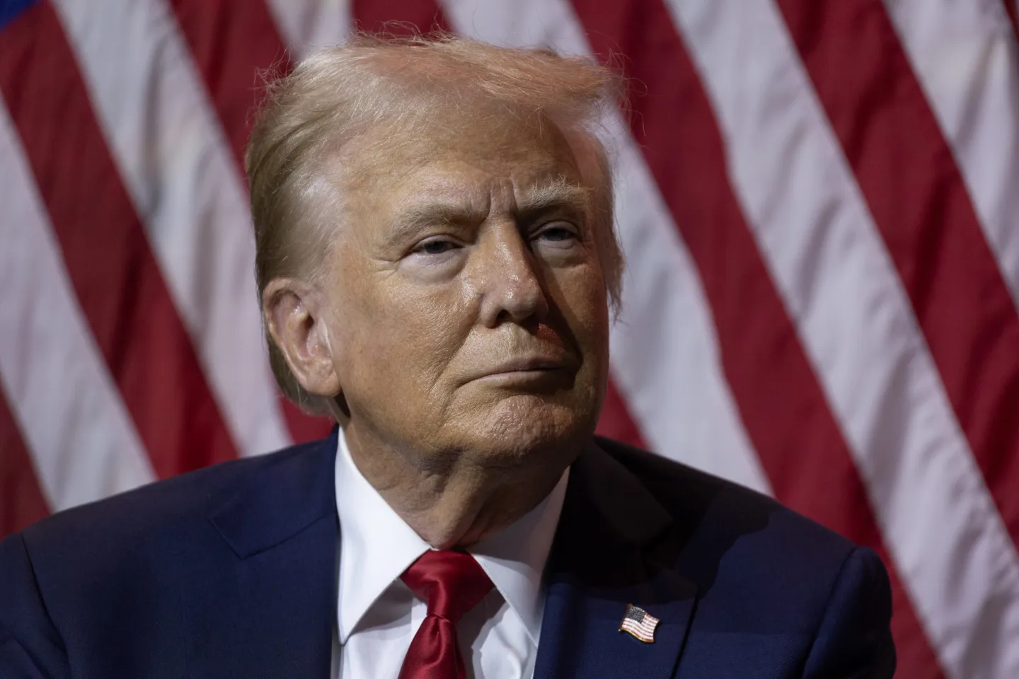 Breaking News Update: FBI Investigates Possible Assassination Attempt on Donald J. Trump