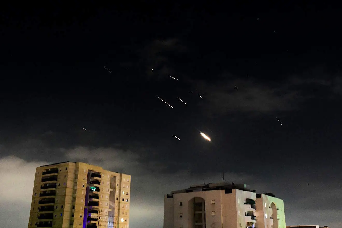 Iran Launches Massive Missile Attack on Israel: Tensions Escalate