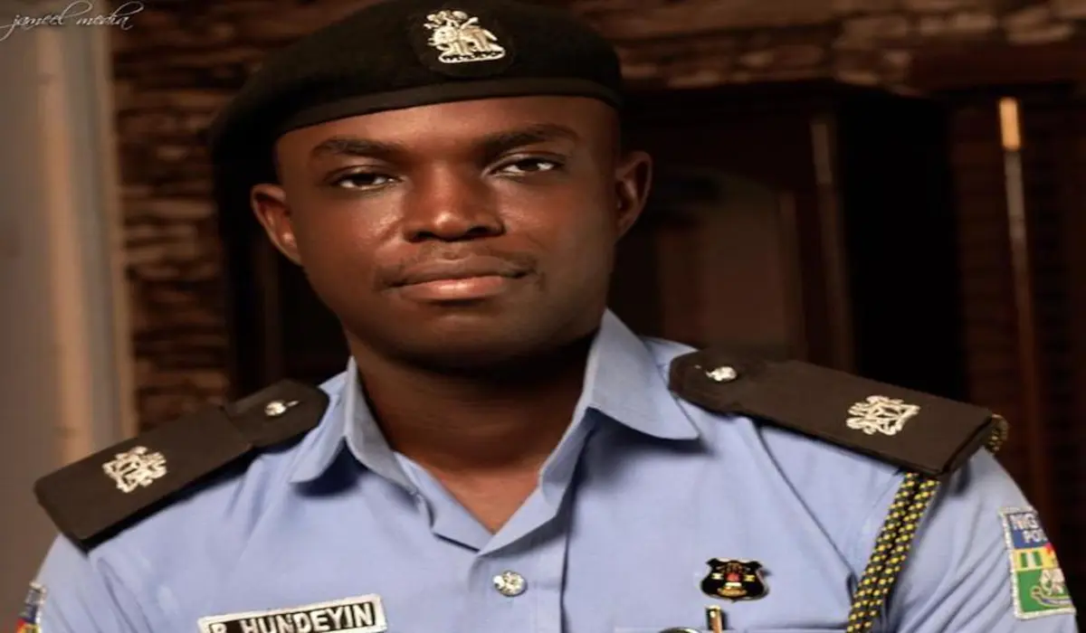 Tragic: Man Stabs Newlywed Wife, Sets House Ablaze